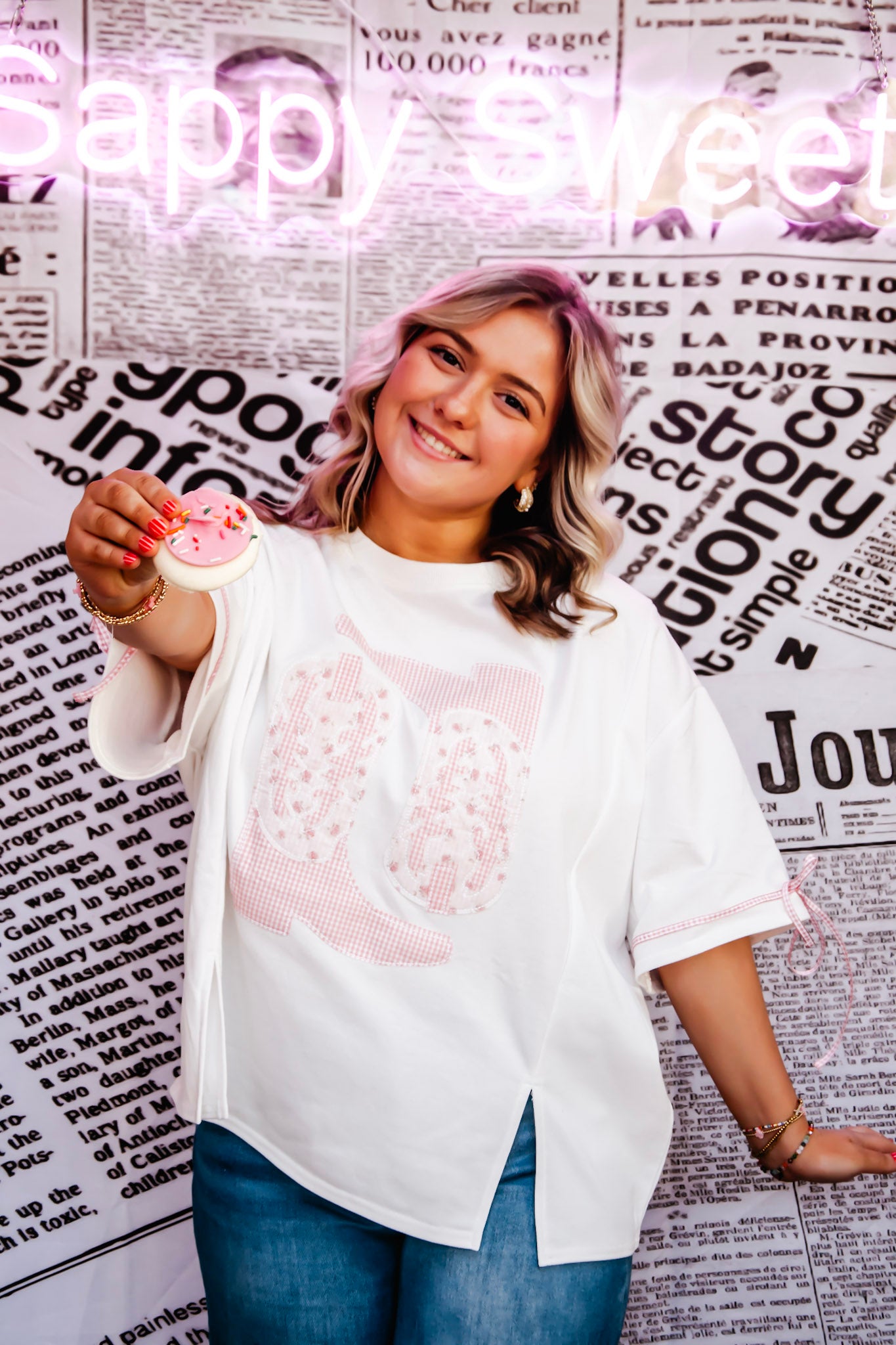 Bows & Boots tee! (PINK)