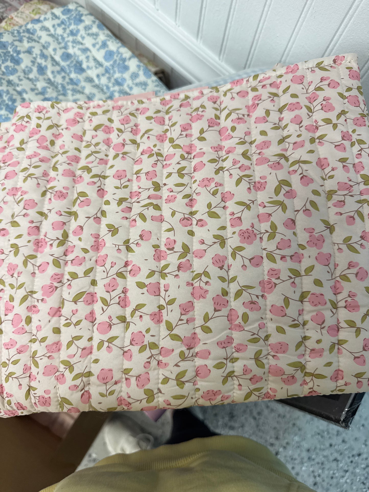 Pink poppy tie Bible case