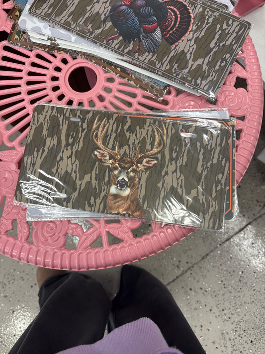Mossy oak buck plate