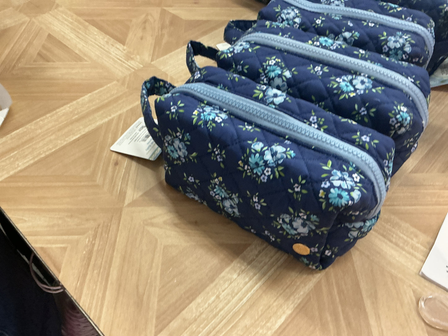 Essentials quilted cosmetic pouch - endless daydream navy