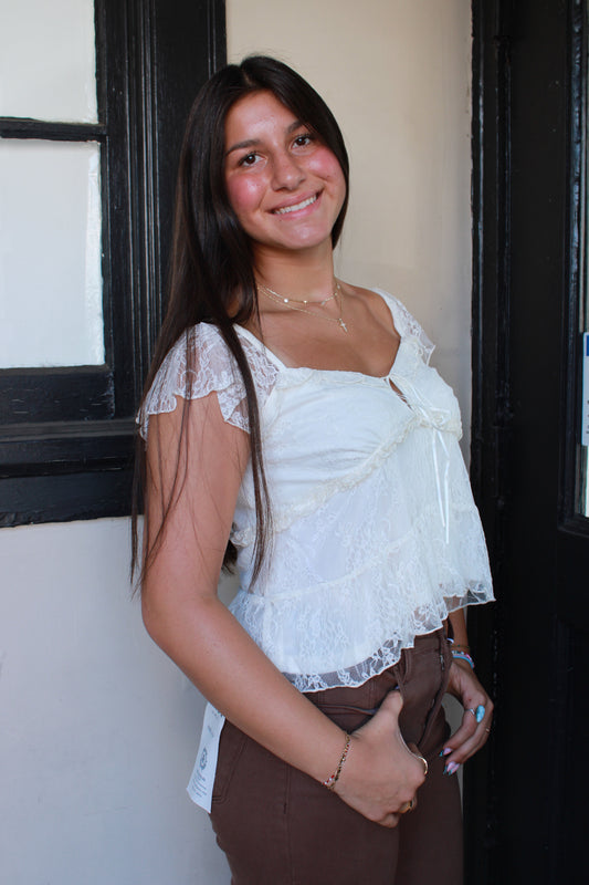 Lacy ladie top!