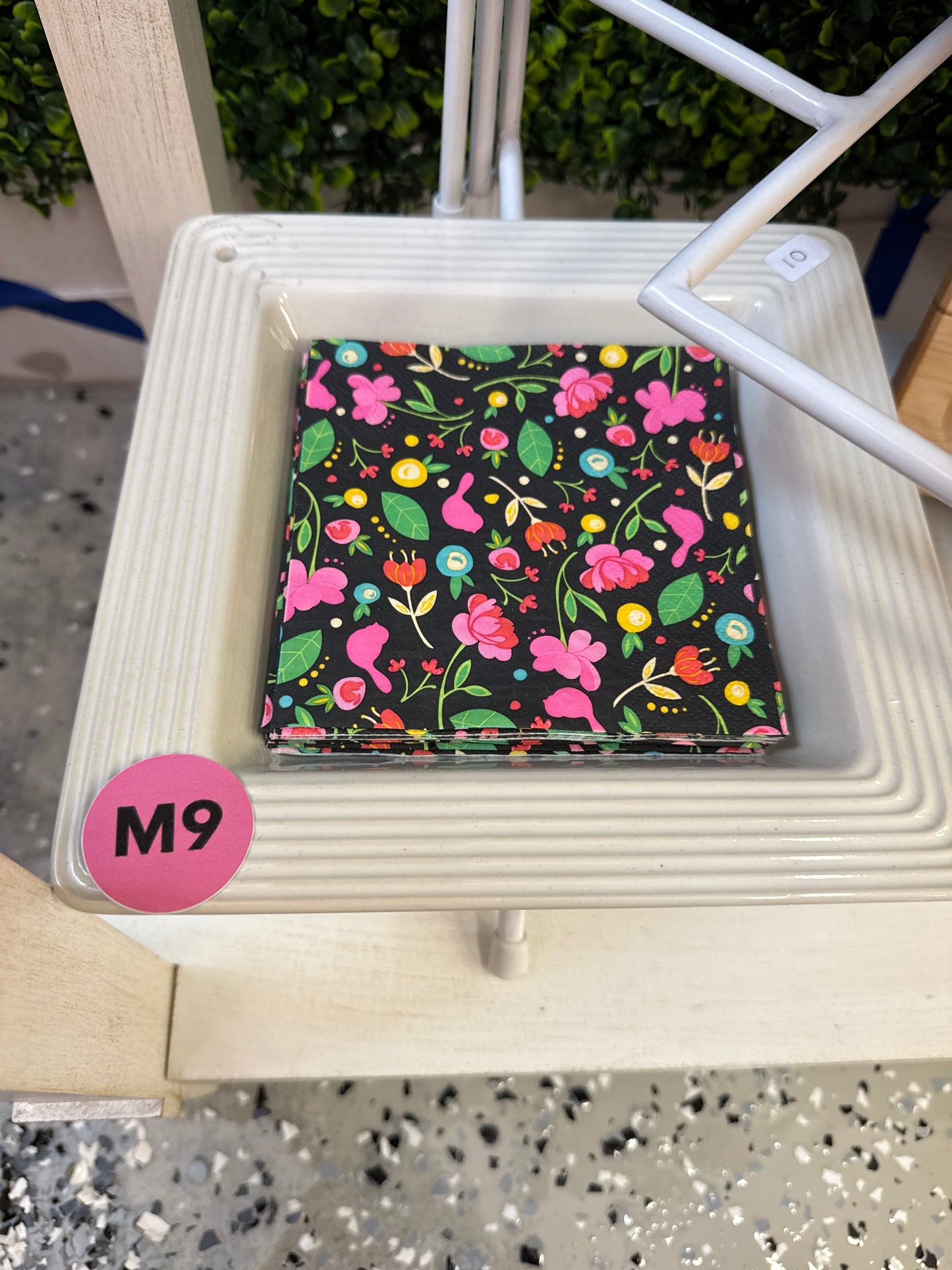 NF Napkin and candy holder M9
