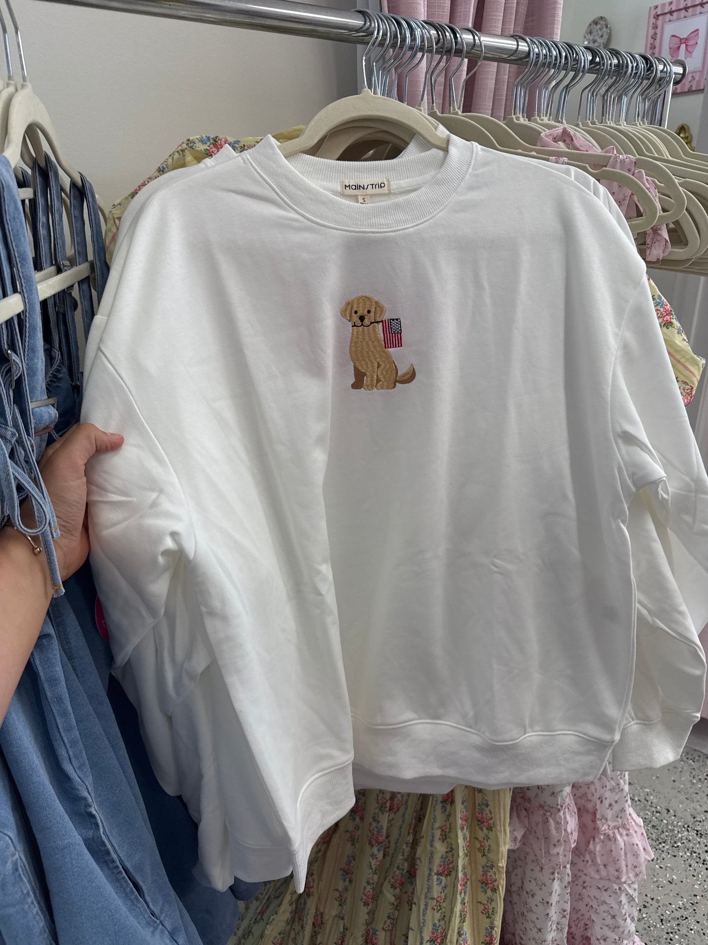 Puppy love patriotic crewneck!