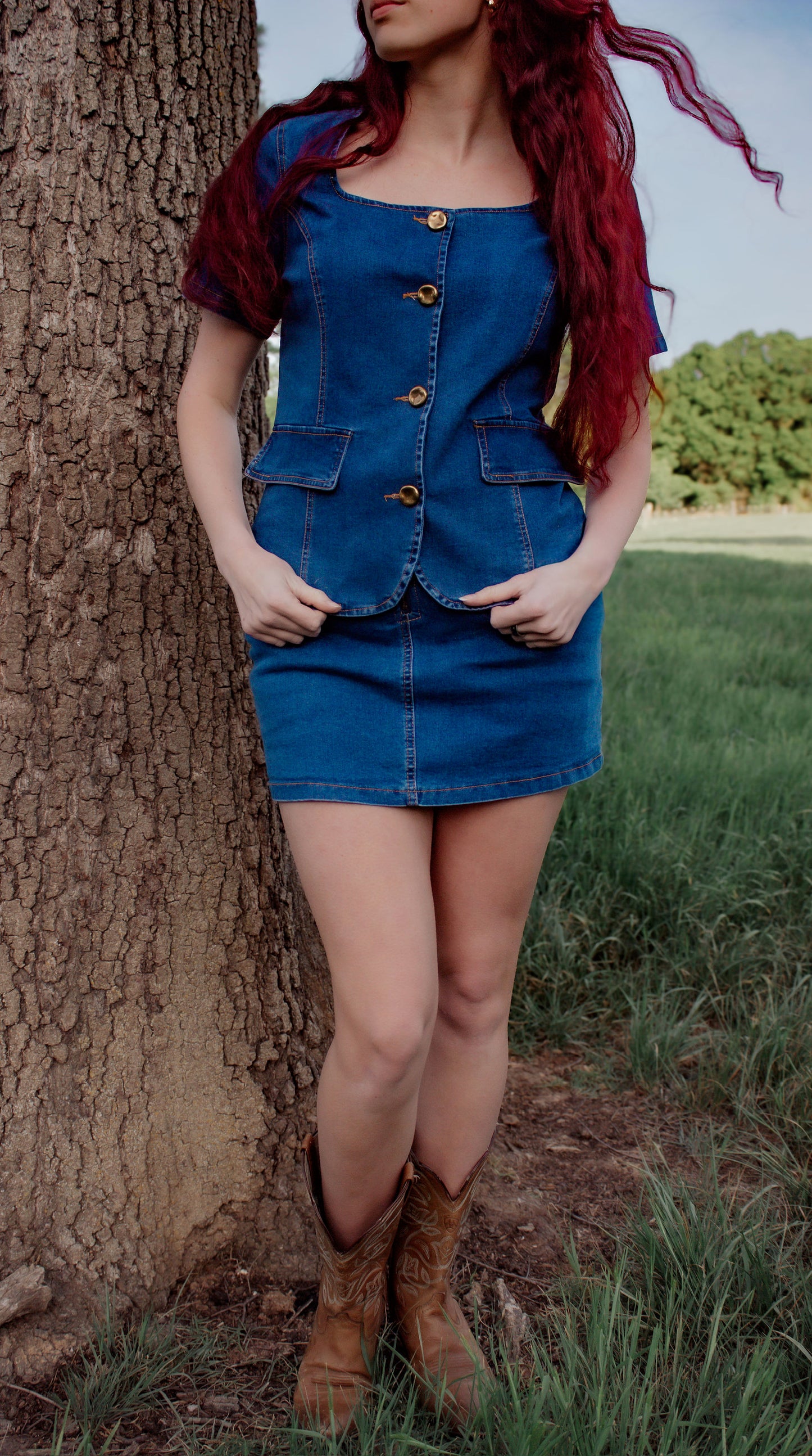 Denim gold button set wit skirt!