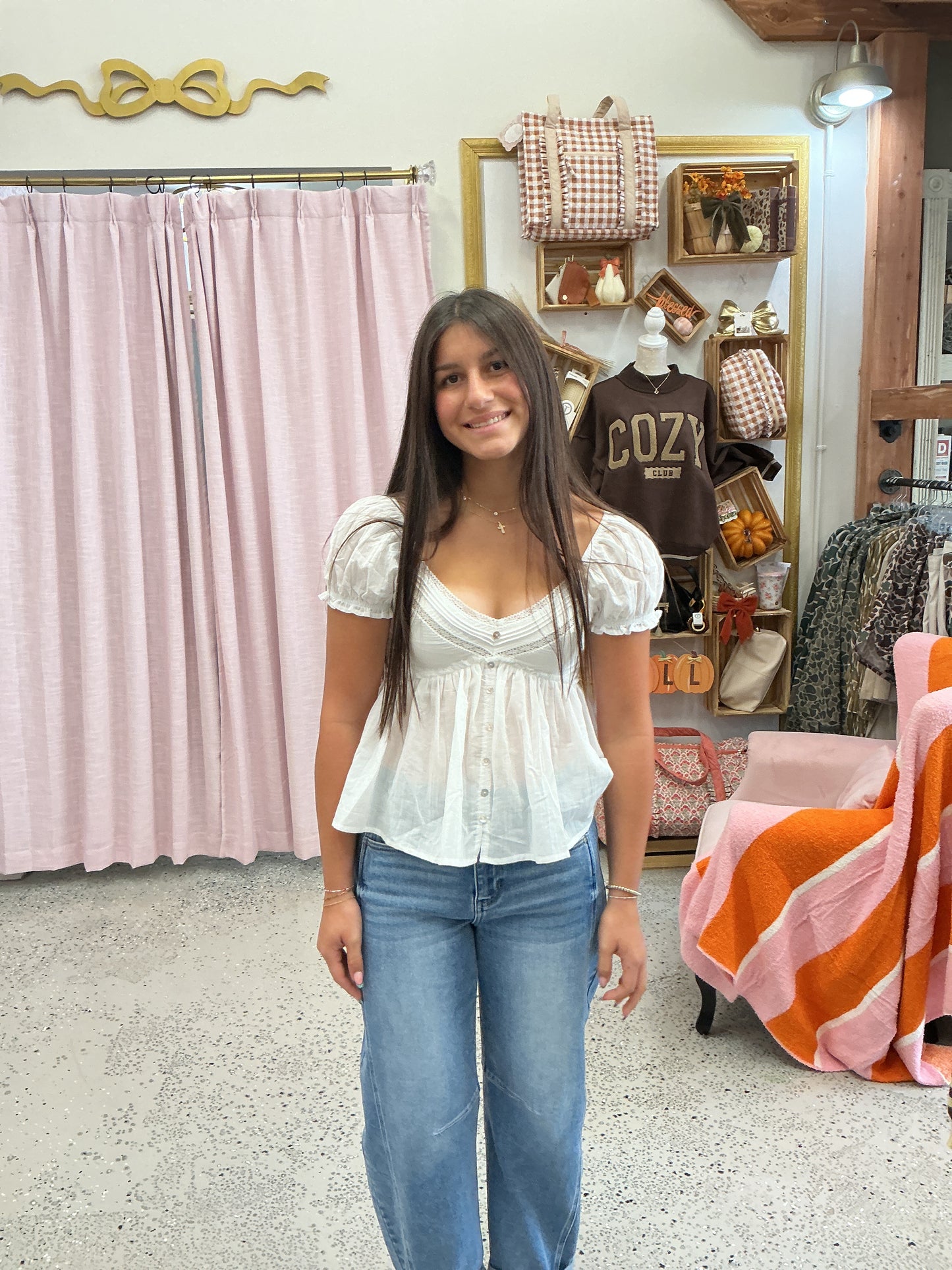 V neck white top