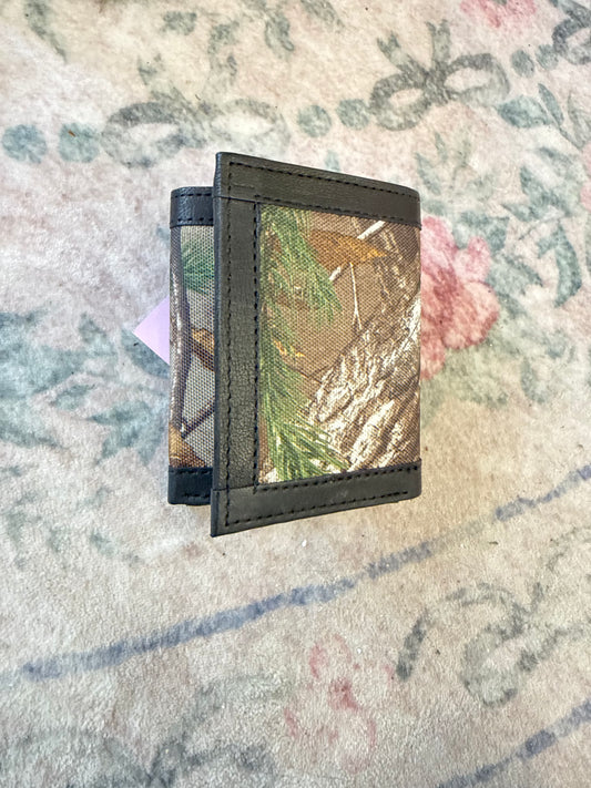 Black line trifold wallet