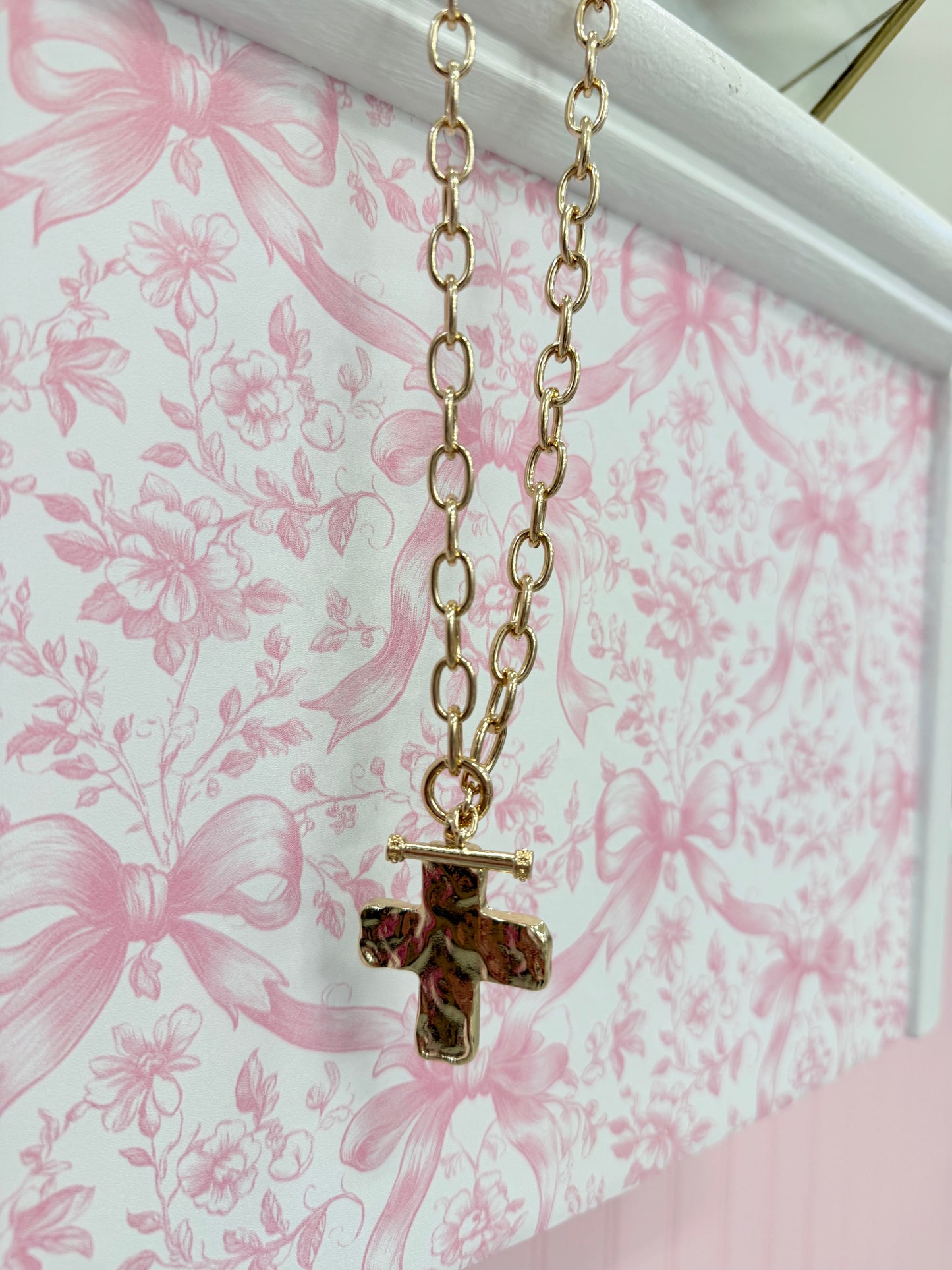 Gold Cross chunky necklace! ￼