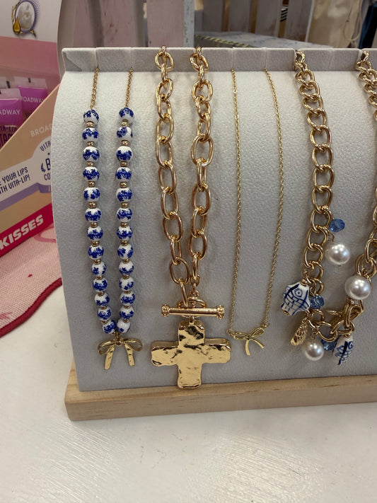 Gold Cross chunky necklace! ￼