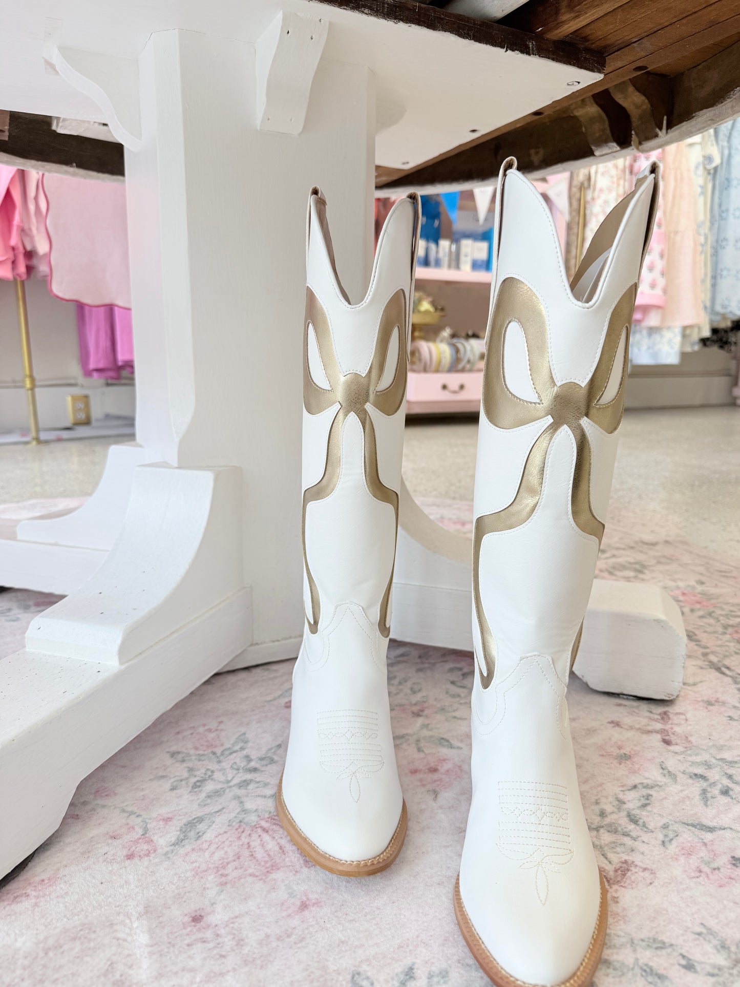 Bow-tastic Gold Boots!
