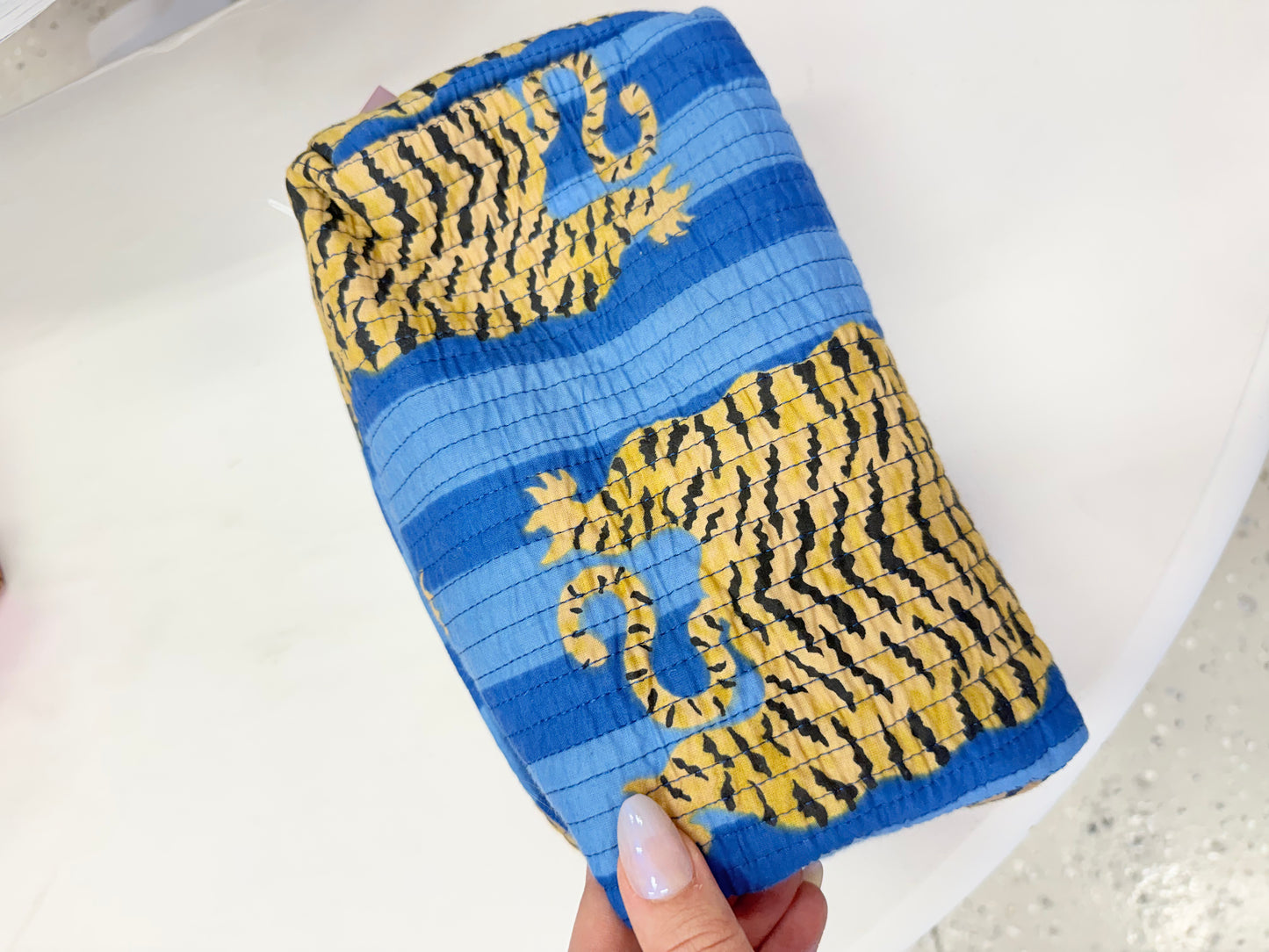 S,M,L blue cheetah stripe Makeup bags