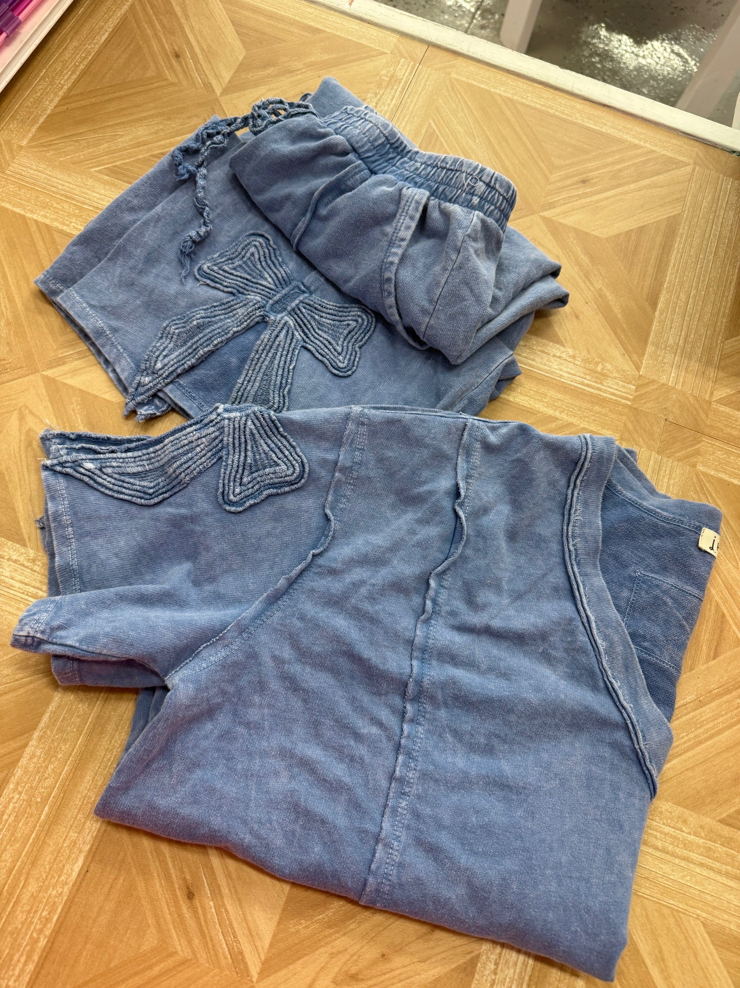 Damage Navey Jean blue bow sets!