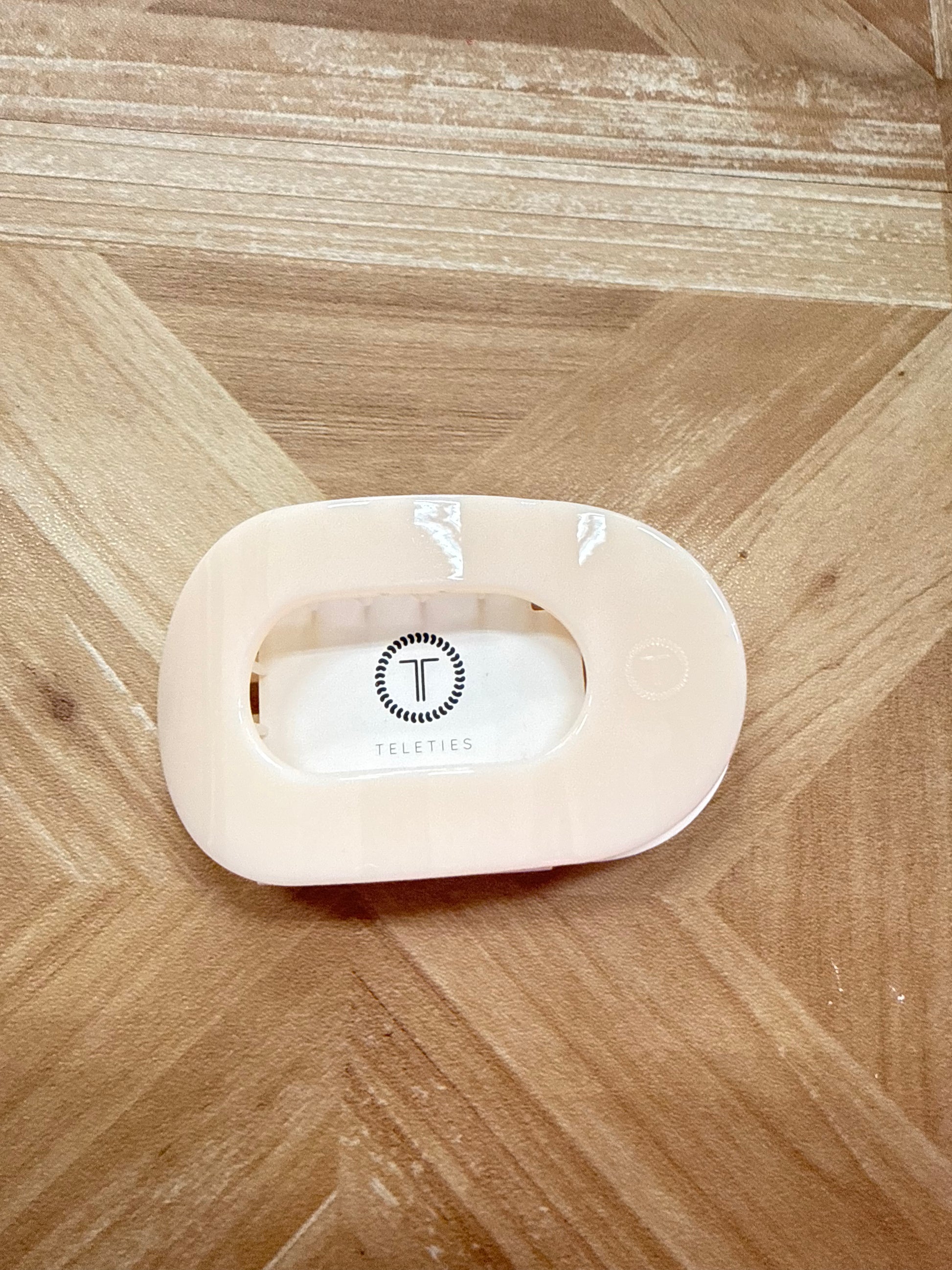 almond beige